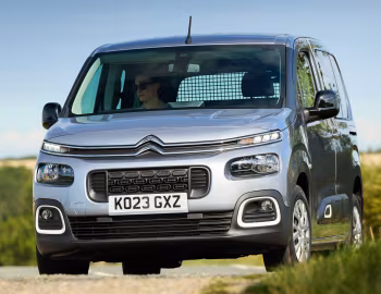 Citroën Berlingo Feel [UK-spec] '2023–24