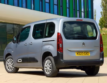 Citroën Berlingo Feel [UK-spec] '2023–24