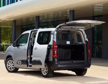 Citroën Berlingo Feel [UK-spec] '2023–24