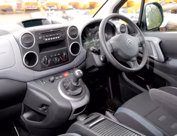 Front panel Citroën Berlingo Multispace XTR [UK-spec] '2008–12