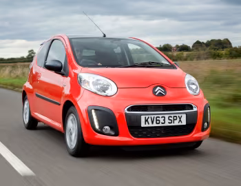 Citroën C1 "Platinum" 3-door [UK-spec] '09.2013–04.2014
