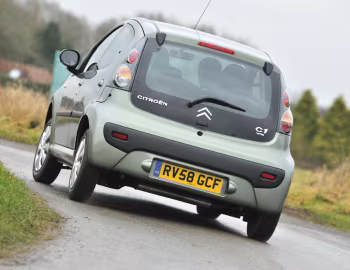 Citroën C1 VTR [UK-spec] '01.2009–03.2012