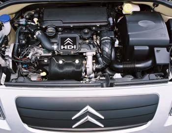 Пад капотам Citroën C2 Enterprise [UK-spec] '2003–08