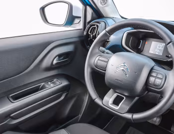 Інтэр'ер Citroën C3 "First Edition" [Latam] (CC21) '2022