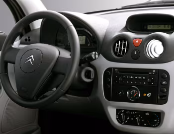 中控台 Citroën C3 GNV '2004–05