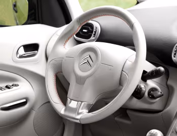 Інтэр'ер Citroën C3 Picasso [Worldwide] '2009–12