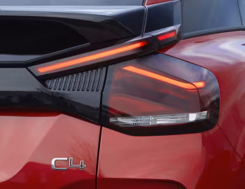 Citroën C4 [UK-spec] '2021–25