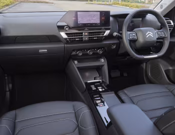 中控台 Citroën C4 [UK-spec] '2021–25