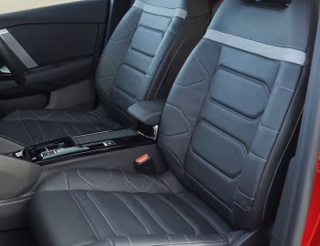 Interior Citroën C4 [UK-spec] '2021–25