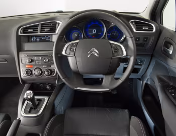 Panneau avant Citroën C4 [UK-spec] '2010–15