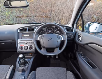 中控台 Citroën C4 [UK-spec] '2015–18