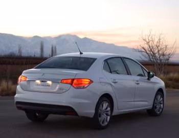 Citroën C4 Lounge [Latam] '2013–18