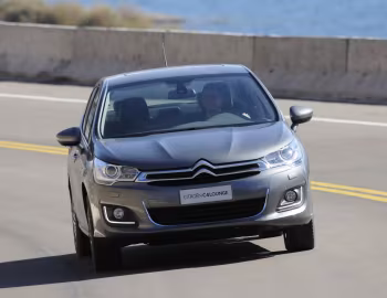 Citroën C4 Lounge [Latam] '2013–18