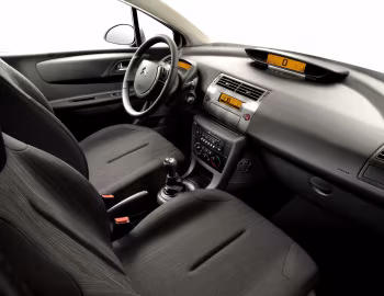 Тарпеда Citroën C4 Coupé [Worldwide] '2004–08