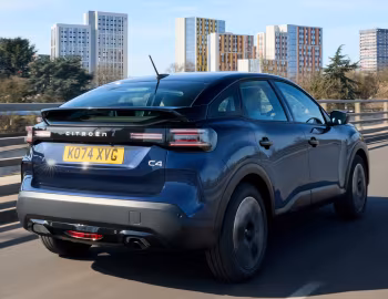 Citroën C4 Hybrid [UK-spec] '2025–pr.