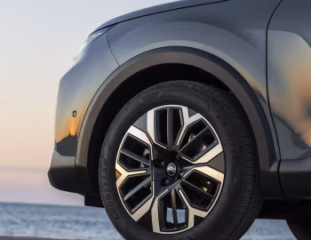 Citroën C4 Hybrid [Worldwide] '2025–pr.
