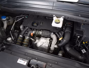 Sous la capuche Citroën C4 Picasso [UK-spec] '2010–13