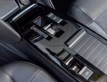 Интерьер Citroën C4 X [Worldwide] '2023–25
