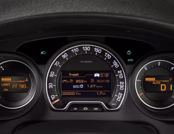 Камбінацыя прыбораў Citroën C5 [Worldwide] '2010–12