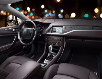 Передня панель Citroën C5 CrossTourer [Worldwide] '2014–17