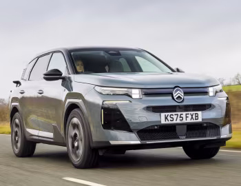 Citroën C5 Aircross Plug-in Hybrid [UK-spec] '2025–pr.