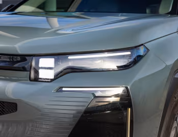 Citroën C5 Aircross Plug-in Hybrid [UK-spec] '2025–pr.