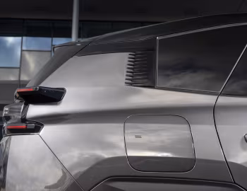 Citroën C5 Aircross Hybrid [UK-spec] '2025–pr.