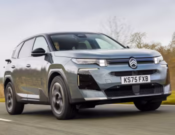 Citroën C5 Aircross Plug-in Hybrid [UK-spec] '2025–pr.