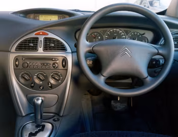 中控台 Citroën C5 HDi [Australia] '2001–04