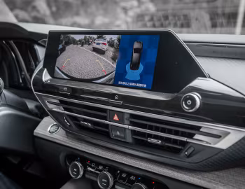 Интерьер Citroën C5 X [China] (E43) '2021–н.в.