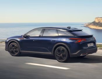 Citroën C5 X Hybrid Hypnos [Worldwide] (E43) '2023