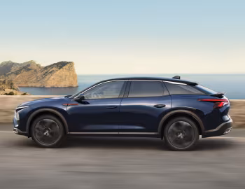 Citroën C5 X Hybrid Hypnos [Worldwide] (E43) '2023
