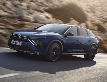 Citroën C5 X Hybrid Hypnos [Worldwide] (E43) '2023