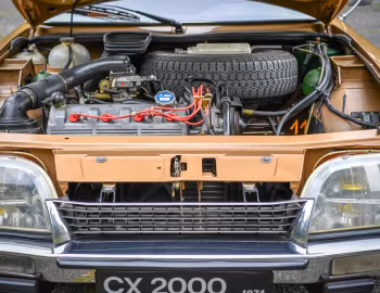 Sous la capuche Citroën CX 2000 [Worldwide] '1974–79