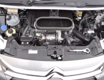 Sous la capuche Citroën Dispatch Van SWB '2012–16