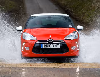 Citroën DS3 [UK-spec] '2010–14