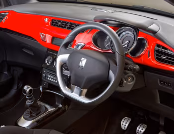 Передня панель Citroën DS3 "DStyle Red" [UK-spec] '2013–14