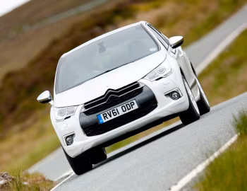 Citroën DS4 [UK-spec] '2011–15