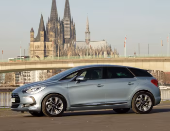 Citroën DS5 [Worldwide] '2011–15
