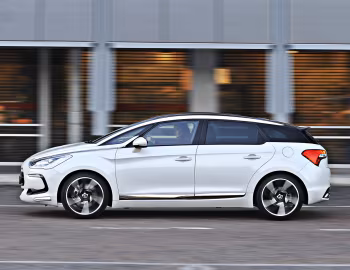 Citroën DS5 [South Africa] '2012–15