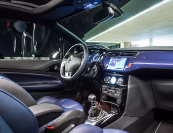 Інтэр'ер Citroën DS3 Cabrio [Worldwide] '2012–14