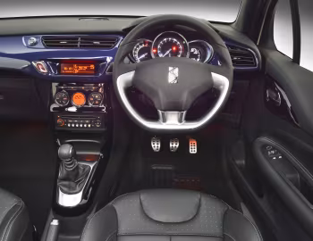 Передня панель Citroën DS3 Cabrio [South Africa] '2013–15