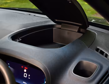 Интерьер Citroën ë-Berlingo Max XTR [UK-spec] (K9) '2024–н.в.
