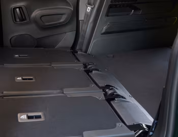 Интерьер Citroën ë-Berlingo Max XTR [UK-spec] (K9) '2024–н.в.