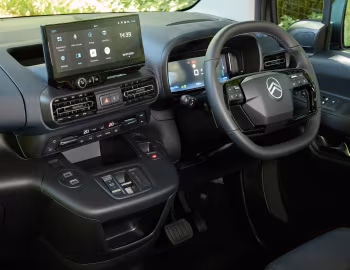 Интерьер Citroën ë-Berlingo Max XTR [UK-spec] (K9) '2024–н.в.
