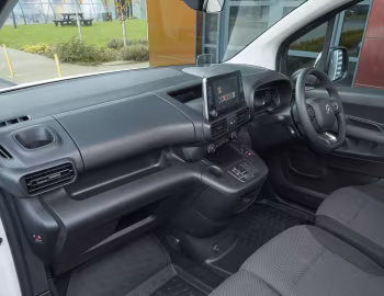 Интерьер Citroën ë-Berlingo Van [UK-spec] '2021–24