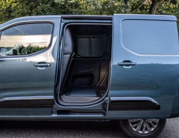 Интерьер Citroën ë-Berlingo Van [UK-spec] (K9) '2024–н.в.