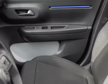Интерьер Citroën ë-C3 "Tonic" '2026