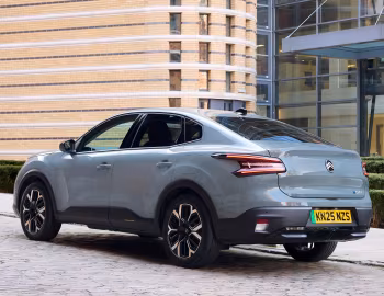 Citroën ë-C4 X [UK-spec] '2025–pr.