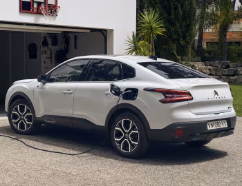 Citroën ë-C4 X [Worldwide] '2023–25